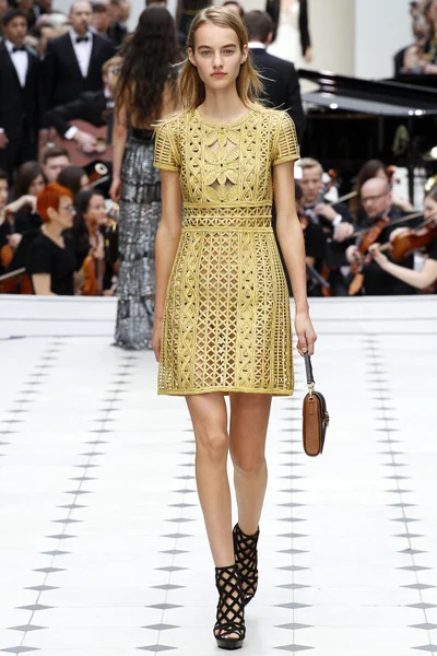 Look 35